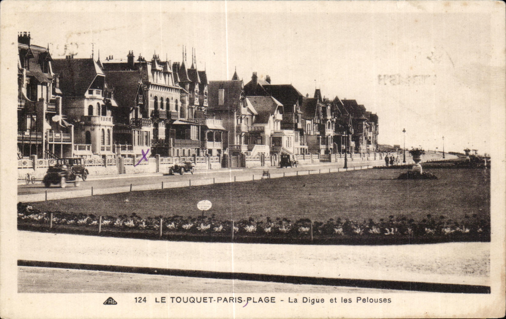 Le Touquet-Paris-Plage - La Digue et les Pelouses — éditeur A.P.C. n°124