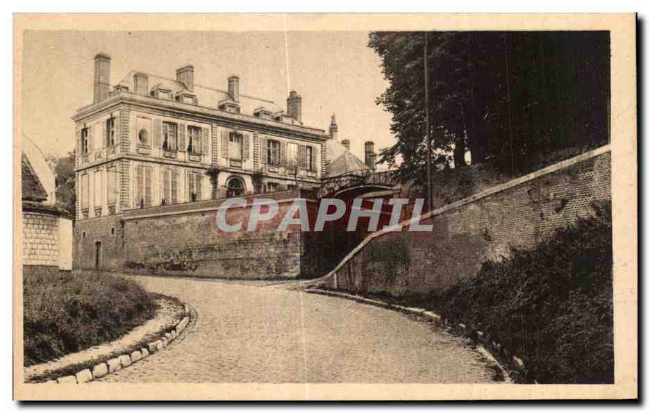 Château de Montreuil-sur-Mer — vue de la route — éditeur Flahaut