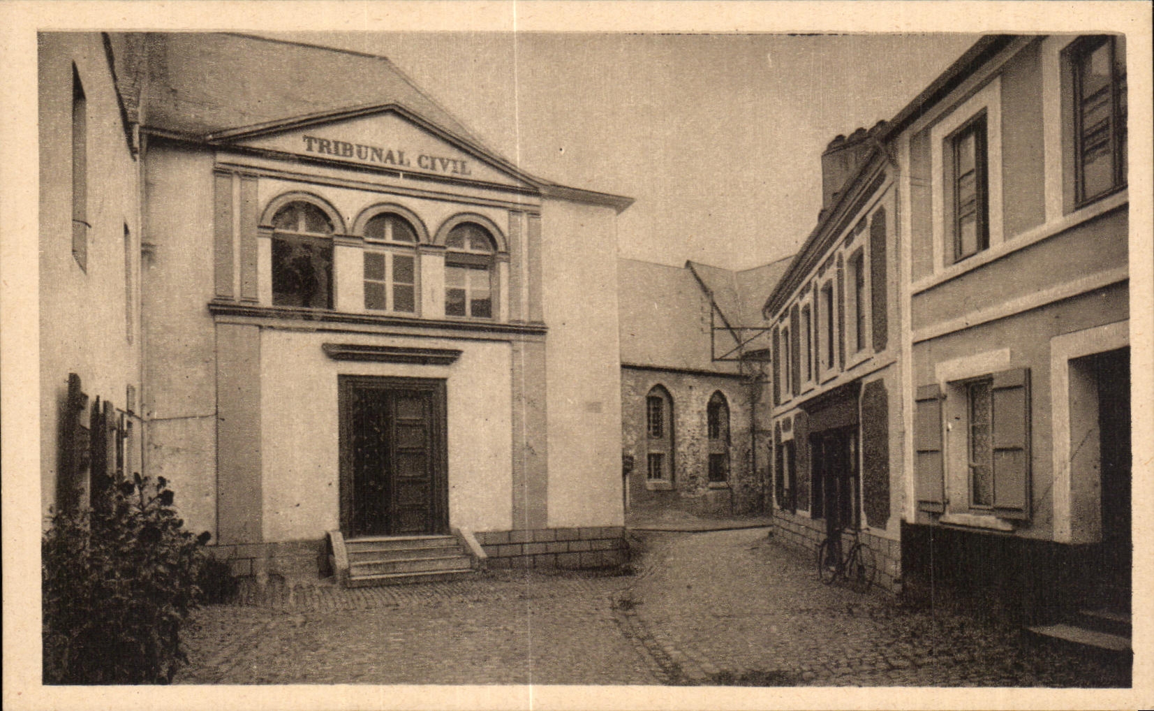Montreuil-sur-Mer — Le Tribunal Civil — éditeur Flahaut, n° 62