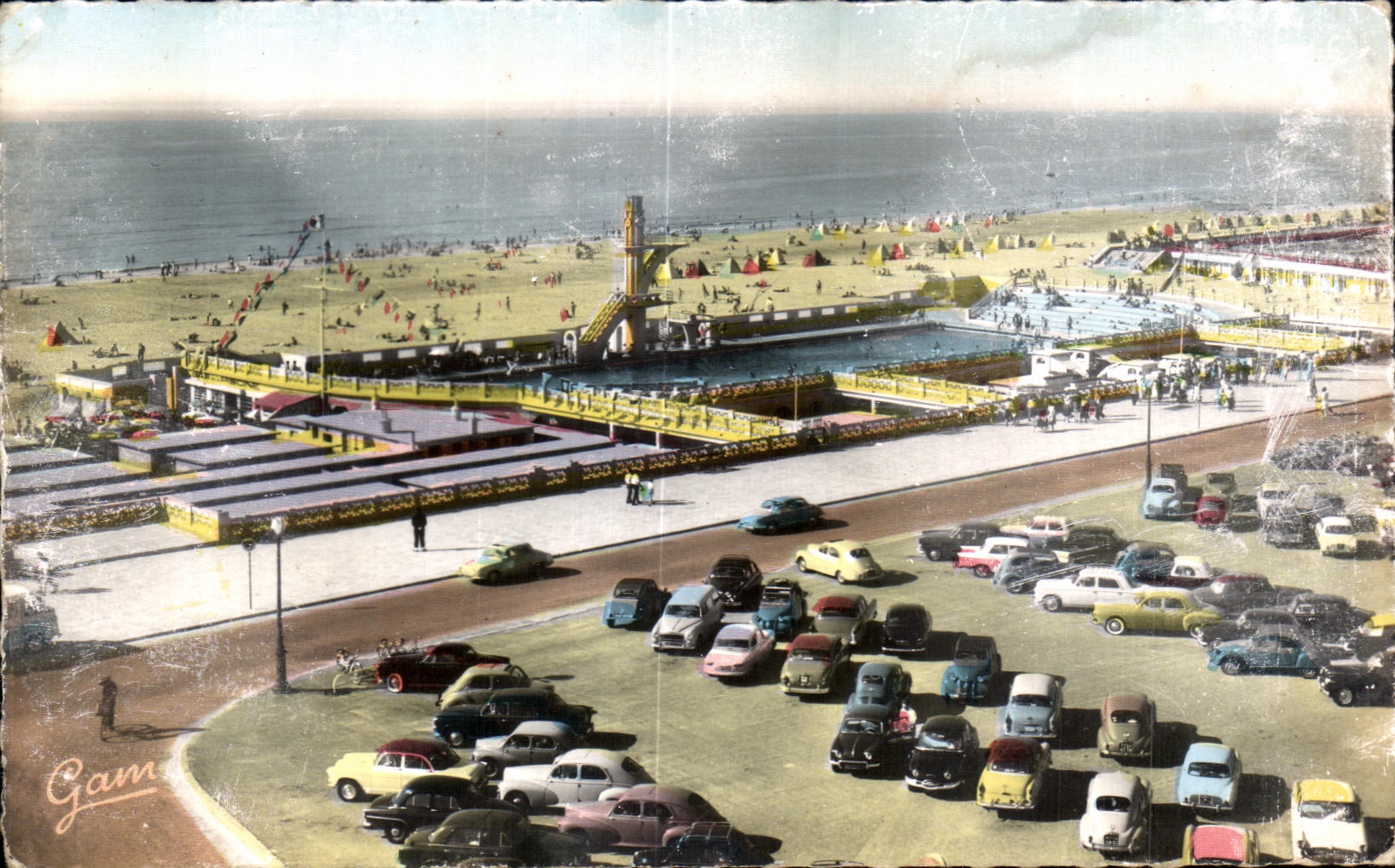 Le Touquet-Paris-Plage — The Pool and the Beach — F. Cambier, Photo-Publisher, Ed. 582