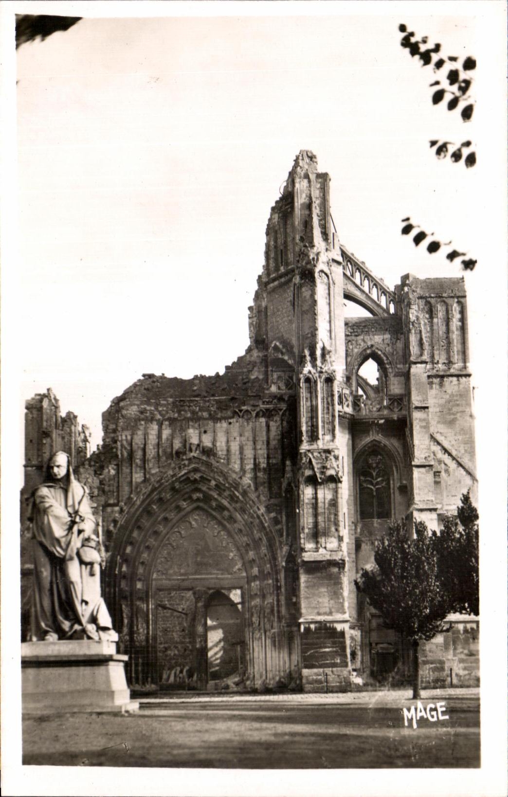 Ruinen der Saint-Bertin-Turm — Saint-Omer (Pas-de-Calais) — G. RFANT, Paris