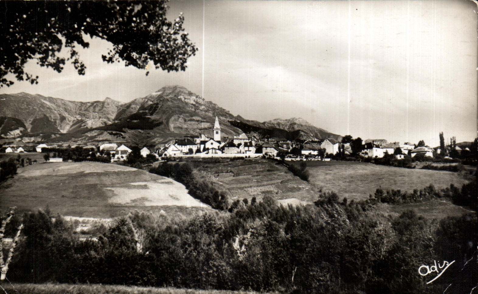 Saint-Bonnet - Vallée du Champsaur - Mont-Challot — vue panoramique — Adlus