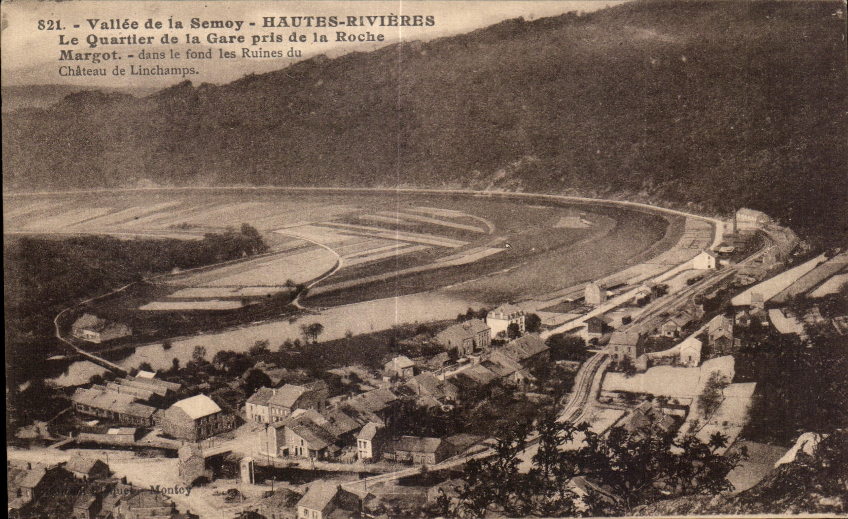 Vallée de la Semoy - HAUTES-RIVIÈRES — Le Quartier de la Gare pris de la Roche, Margot, dans le fond les Ruines du Château de Linchamps