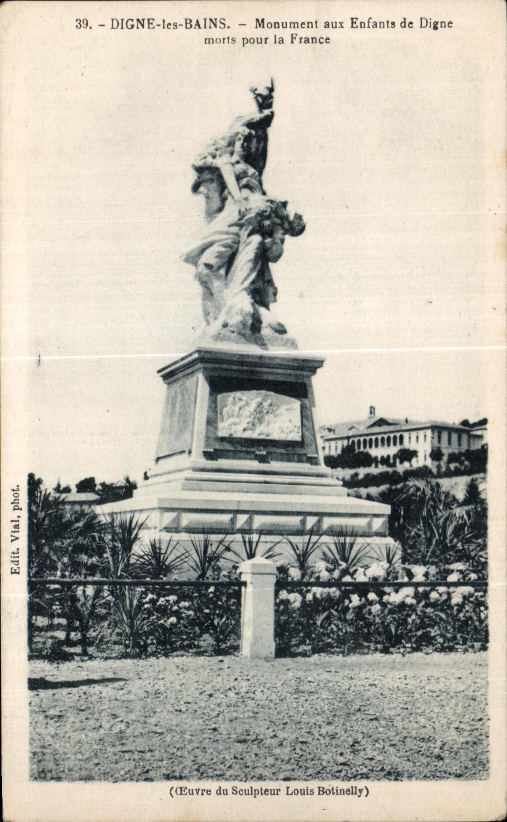 Digne-les-Bains — Monument aux Enfants de Digne morts pour la France — Éditeur Vial, n°39