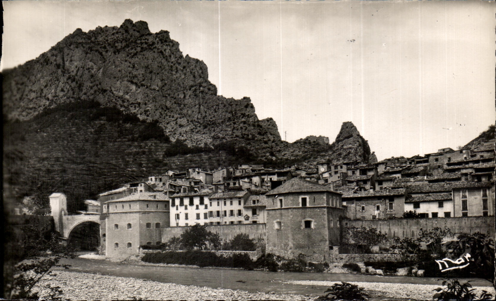 CPA Entrevaux l Eventail - Recto