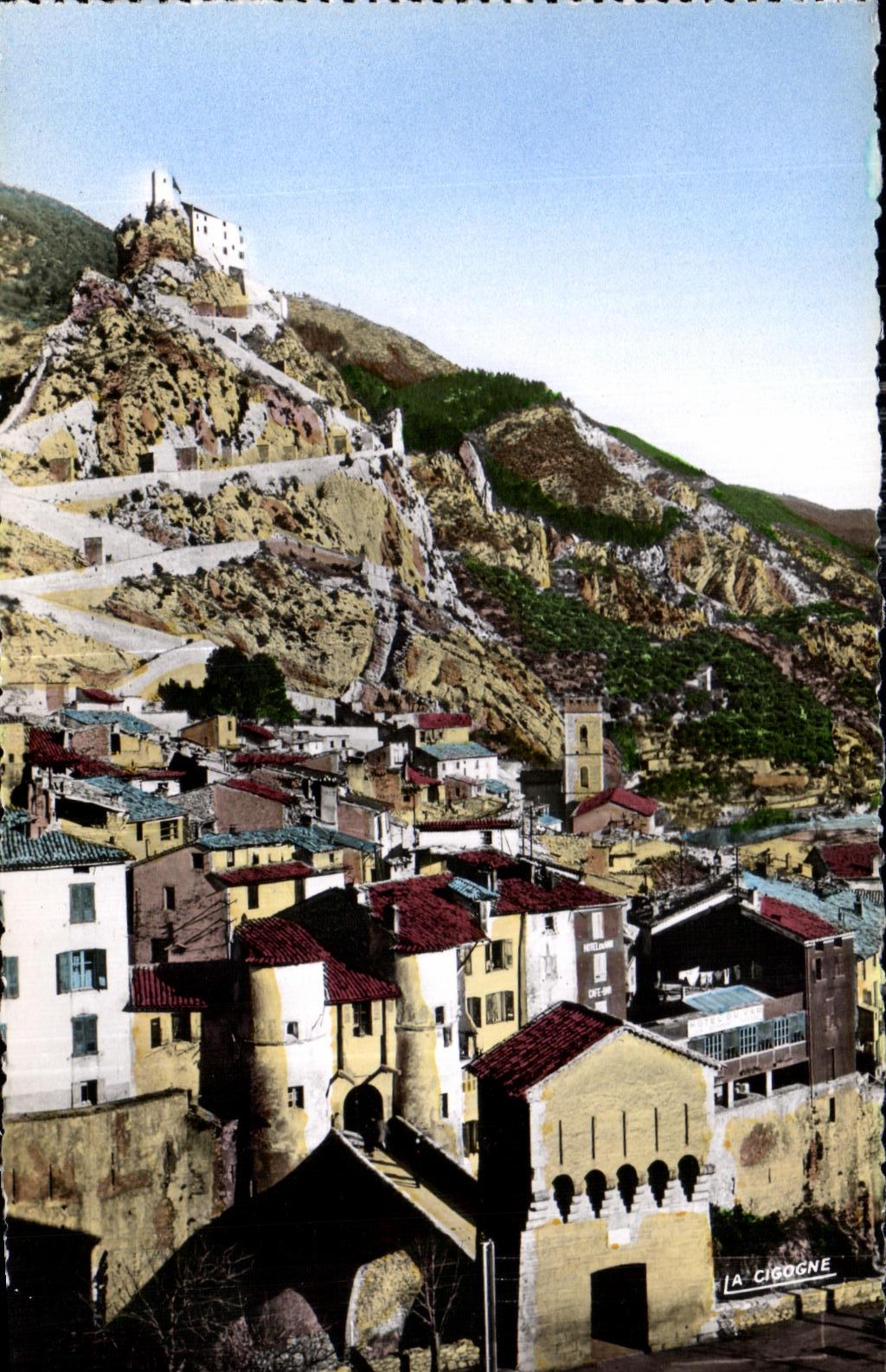 Entrevaux — L'entrée de la ville fortifiée et la Citadelle — Edit. « La Cigogne », rue de Milo, Monaco