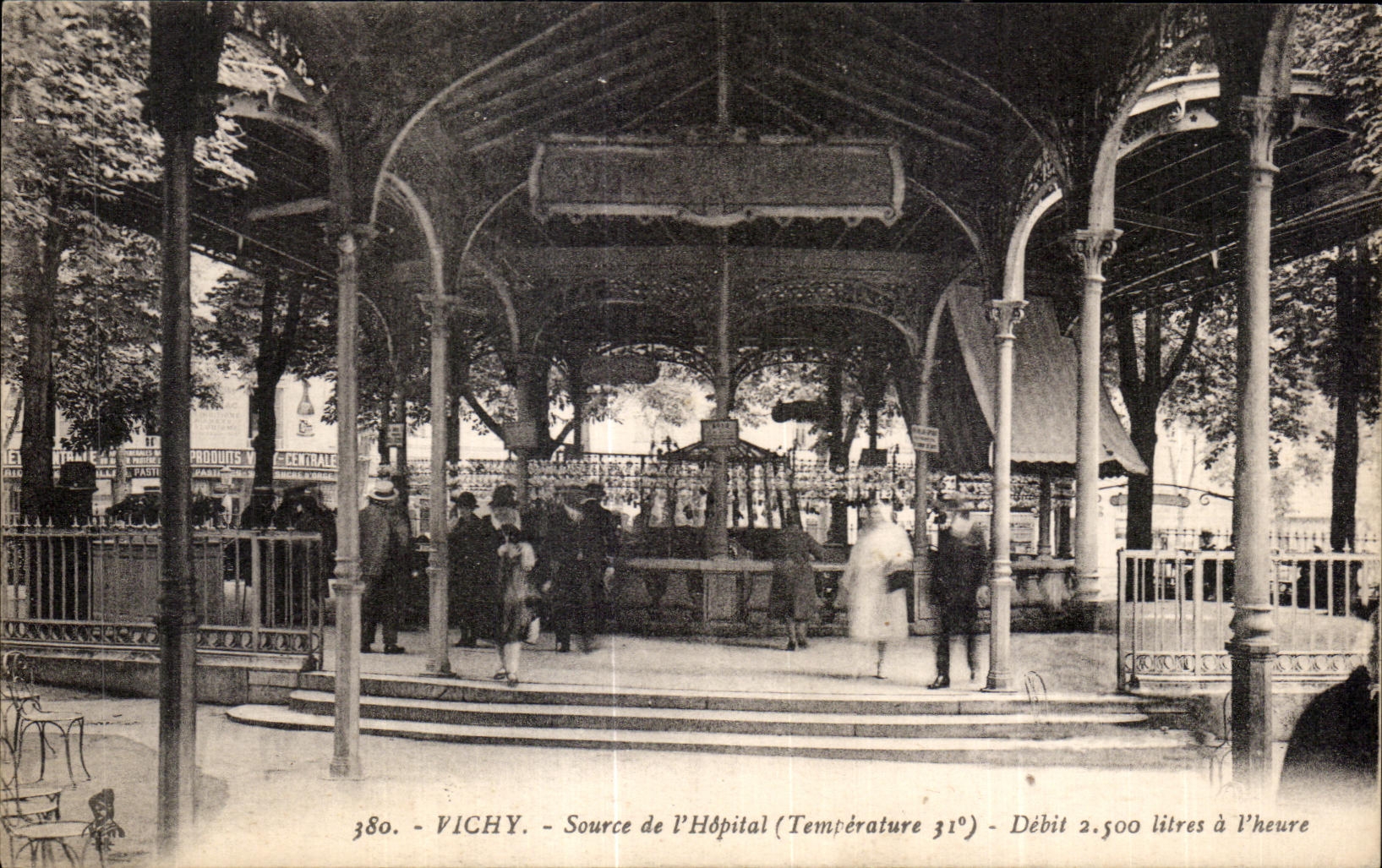 CPA Vichy Source de l Hopital