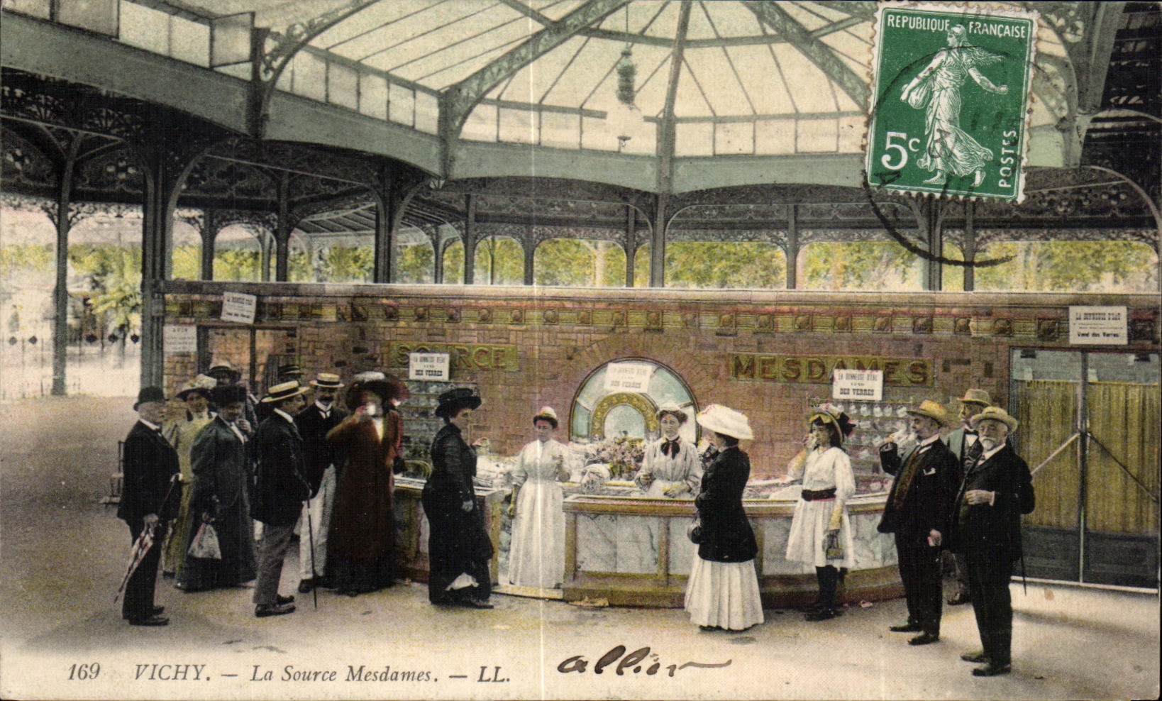 CPA Vichy La Source Mesdames