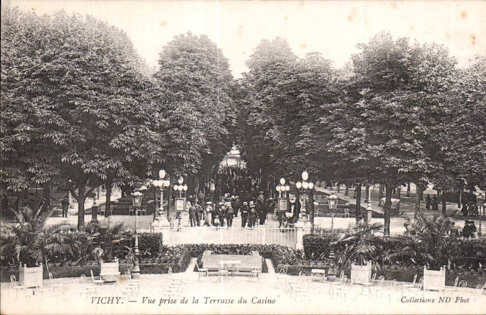 CPA Vichy Vue prise de la Terrasse du Casino