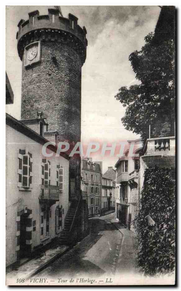 CPA Vichy Tour de l Horloge