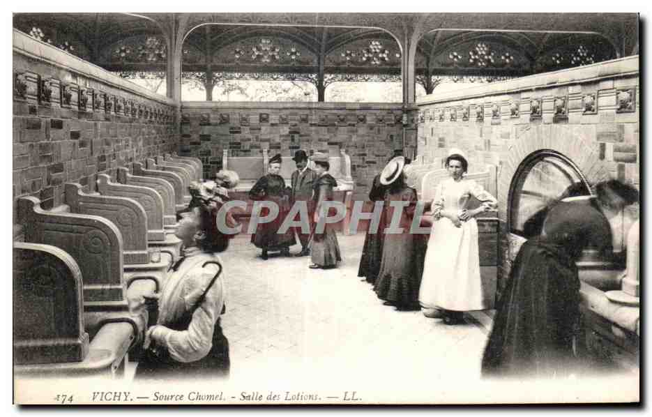 CPA Vichy Source Chomel Salle des Lotions