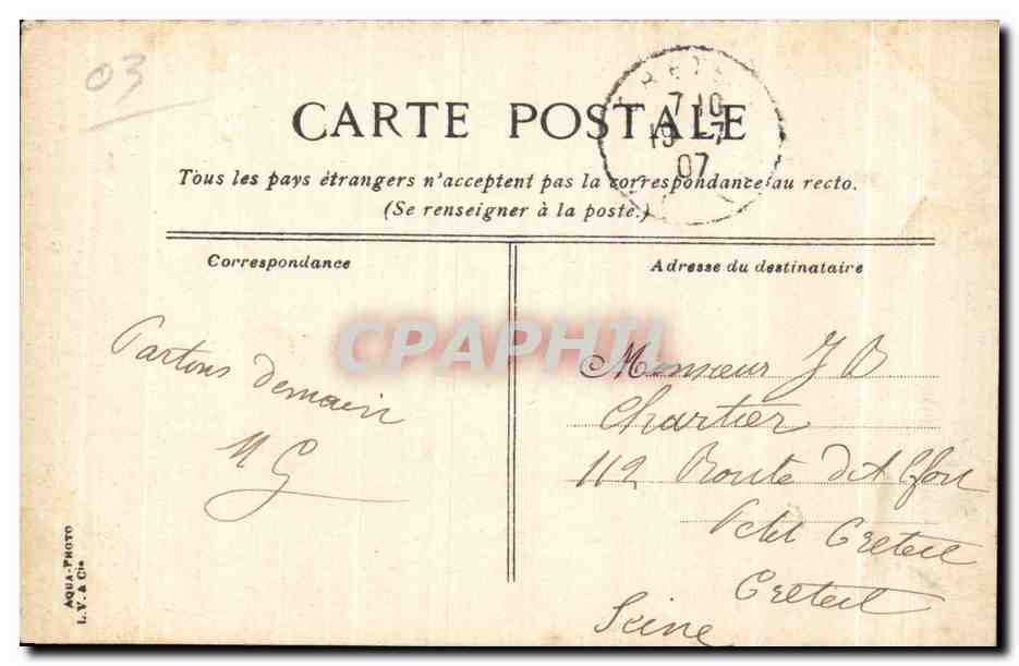 CPA Vichy l Hotel de Ville — Verso