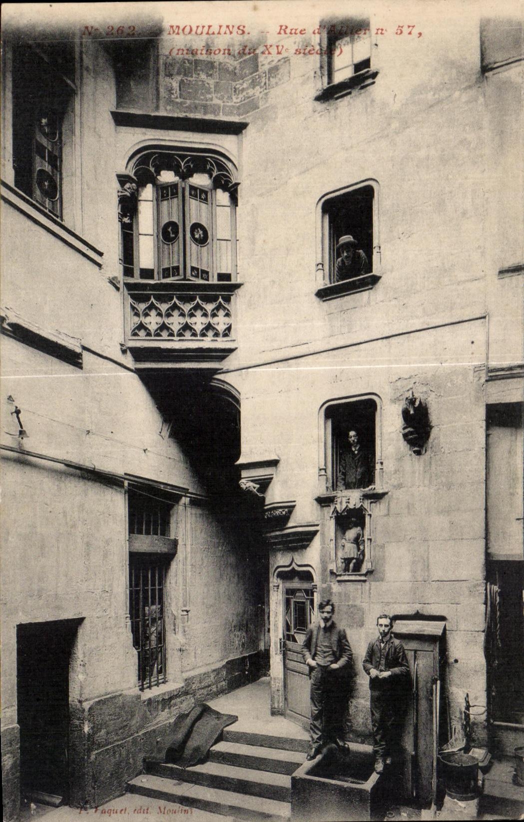 Moulins — Rue d'Alter n° 57, maison du XVᵉ siècle — Paquet, édit. Moulins