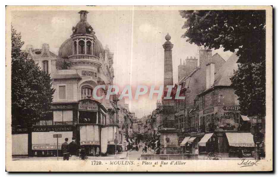 CPA Moulins Place et Rue d Allier