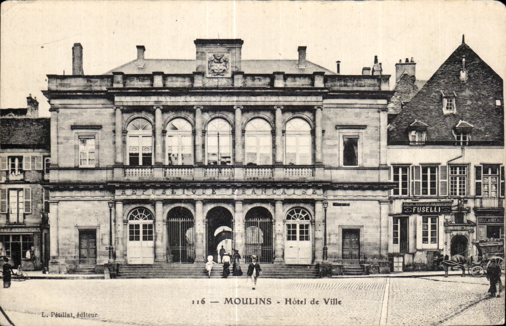 CPA Moulins Hotel de ville