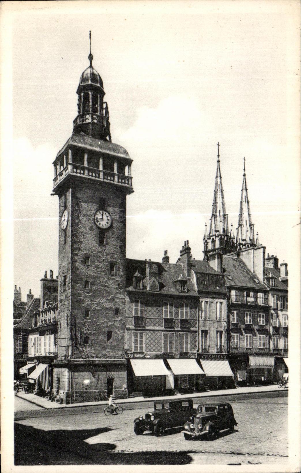 CPA Moulins Le Beffroi Municipal