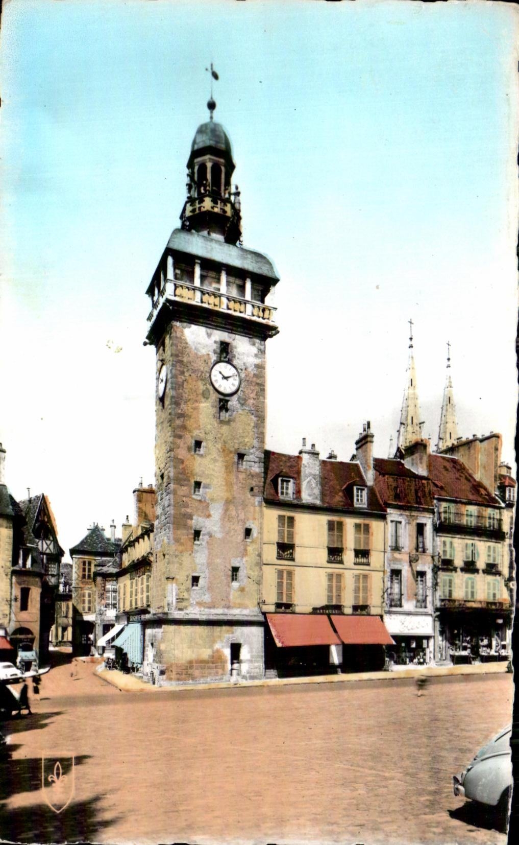 CPA Moulins Allier Beffroi Jacuemart