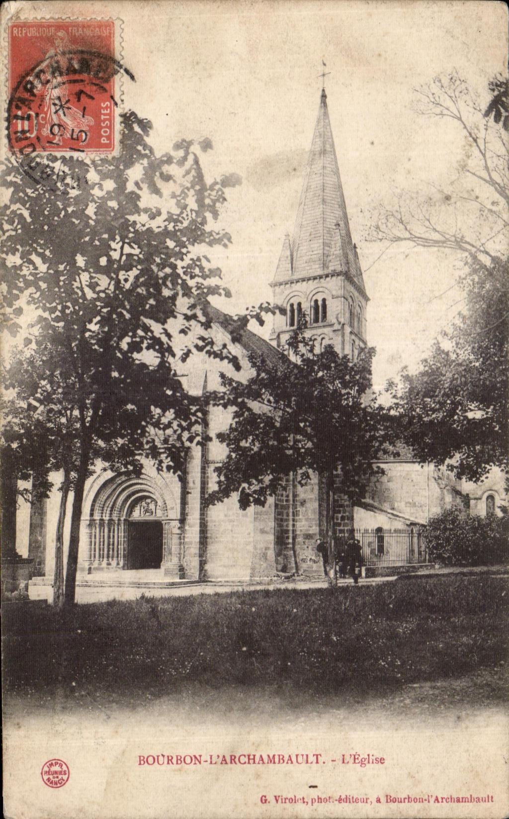 CPA Bourbon l Archambault L Eglise