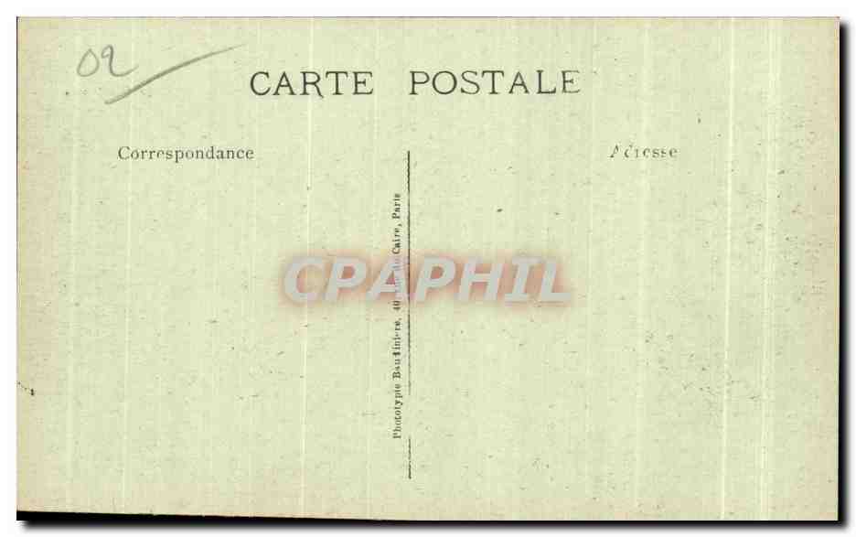 Chauny (Aisne) — Une rue après la fuite des Barbares — Phot-Express - Visé Paris — Reverso
