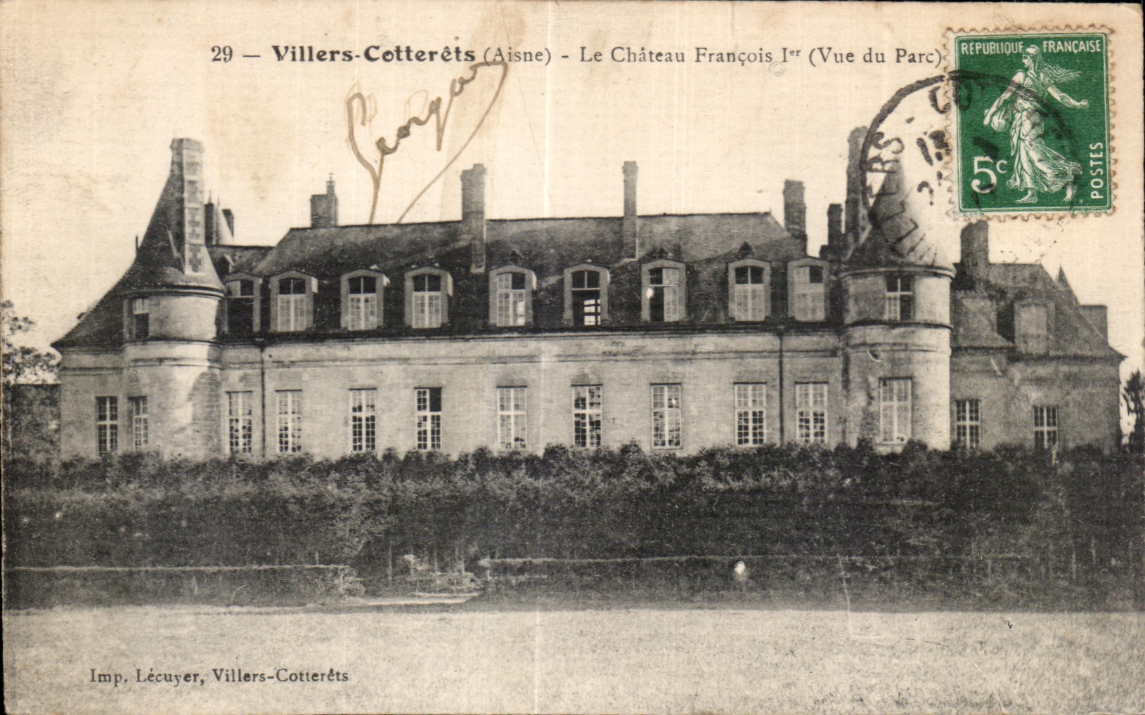 Villers-Cotterêts (Aisne) — Le Château François Ier (Vue du Parc) — Imp. Lécuyer