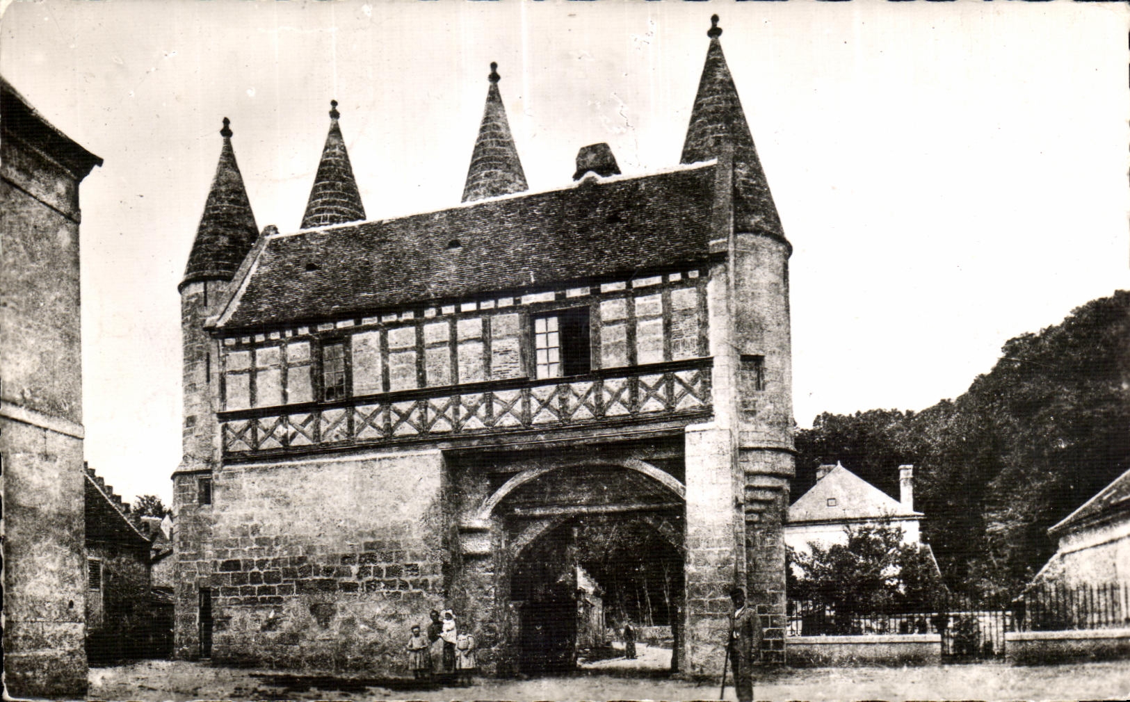 CPA Longpont Aisne Porte Fortiflee de l Abbaye