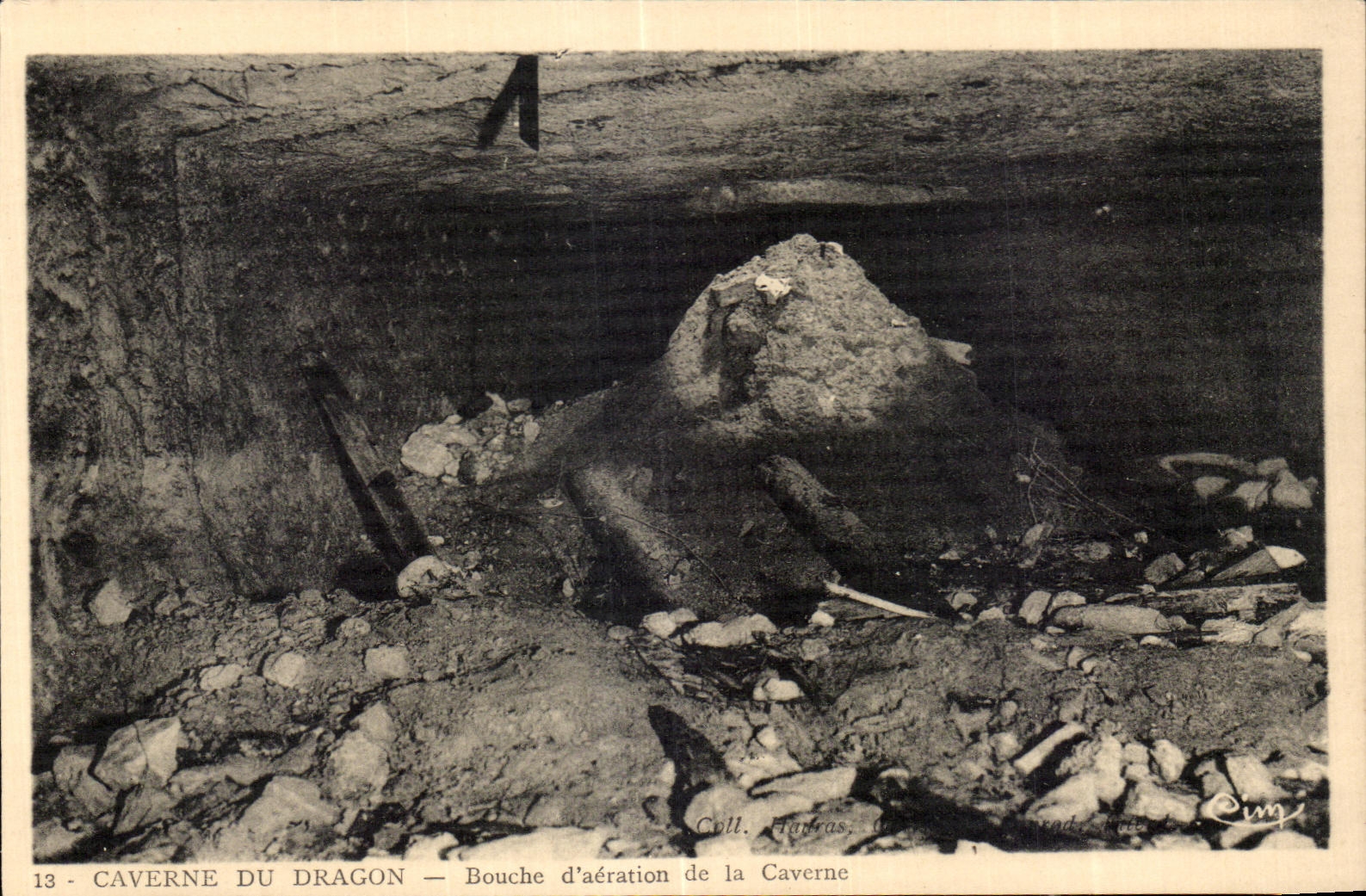 Caverne du Dragon — Bouche d'aération — Coll. Haubras, Grotte du Dragon