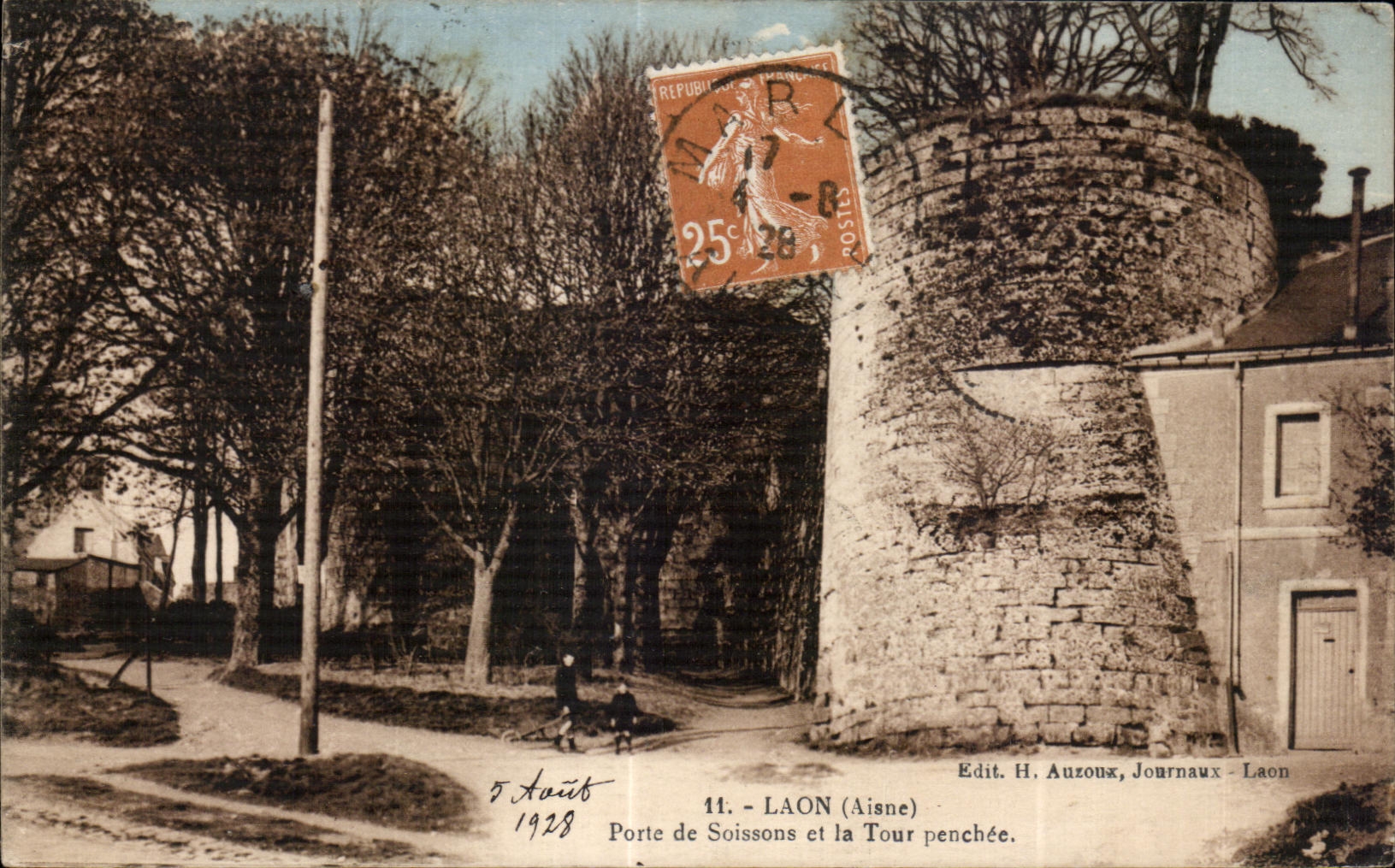 CPA Laon (Aisne) Porte de Soissons et la Tour penchee