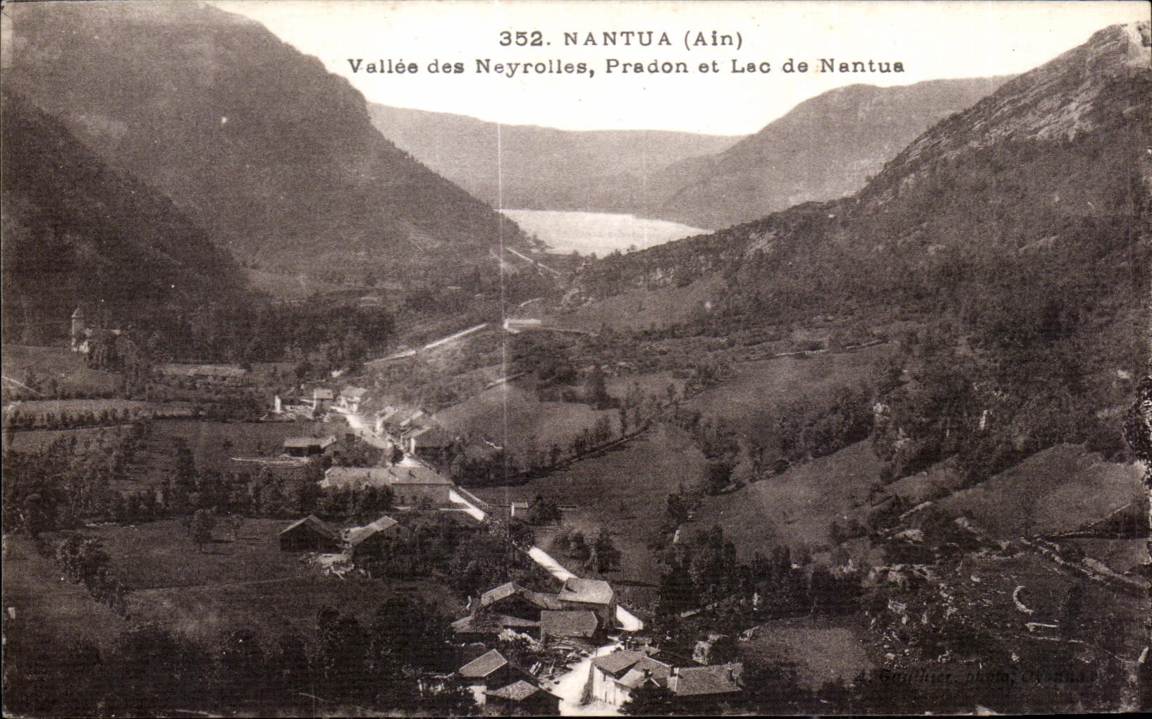 CPA Nantua Ain Vallee des Neyrolles Pradon et Lac de Nantua