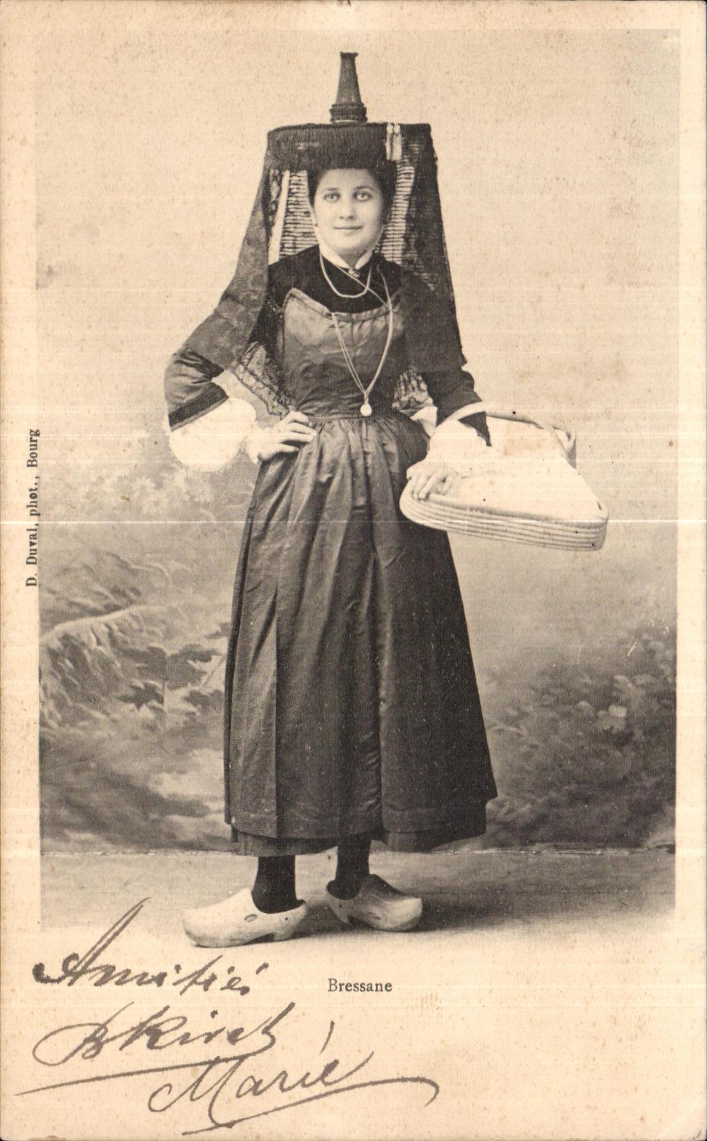 CPA Breassane Folklore Costume Coiffe 