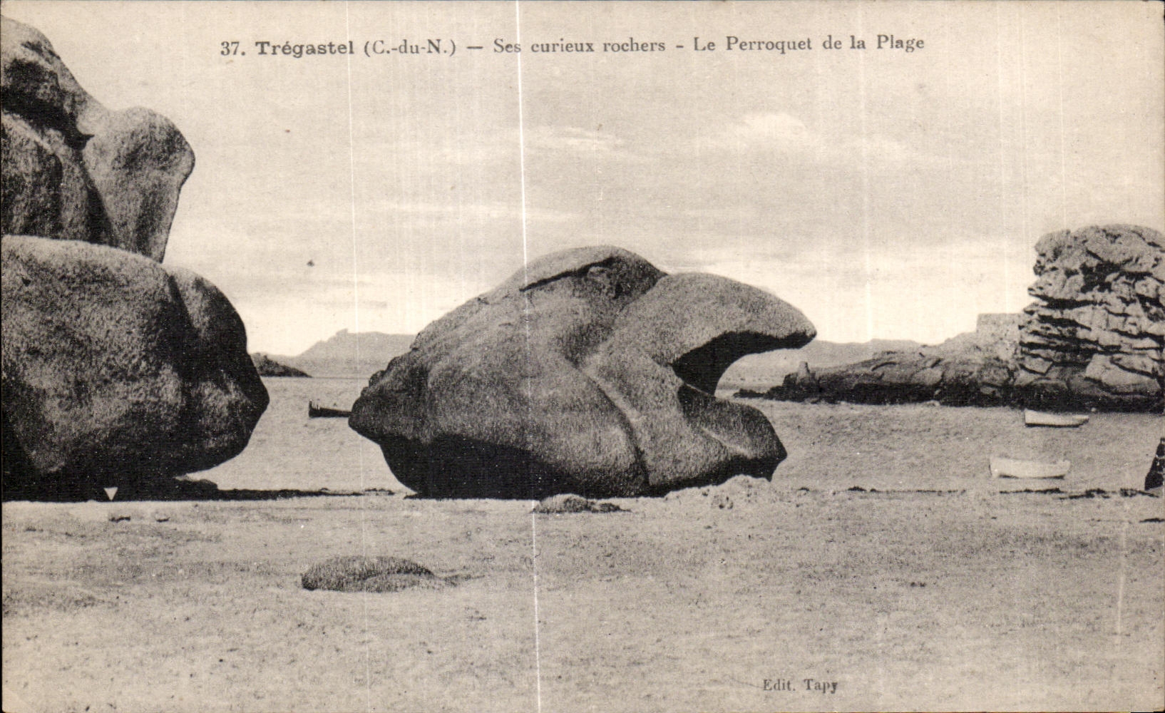 Trégastel (C.-du-N.) — Ses curieux rochers — Le Perroquet de la Plage — Edit. Tapy