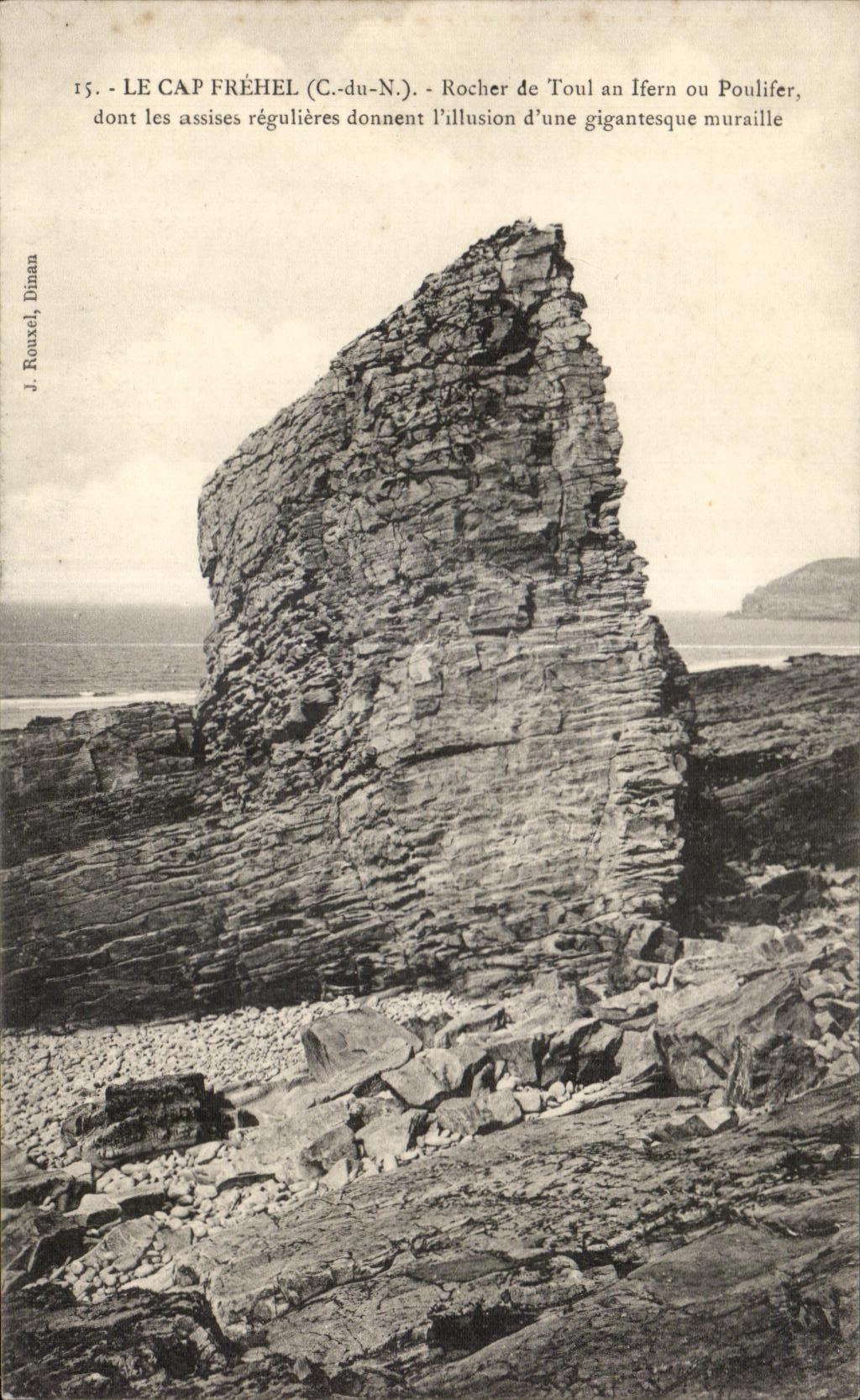 CPA Le Cap Frehel Rocher de Toul an Ifern ou Poulifer