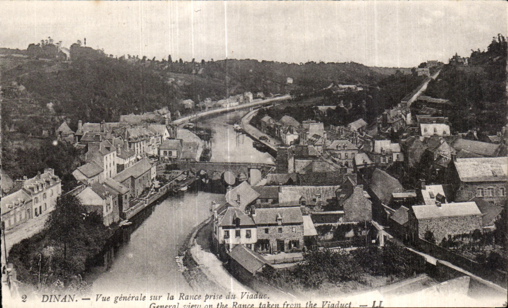 CPA Dinan Vue generale sur la Rance prise du Viadue