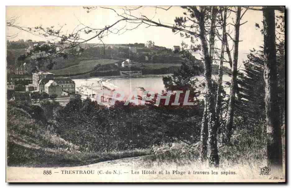 TRESTRAOU (C.-du-N.) — Les Hôtels et la Plage à travers les sapins — Neuvoein Frères, Paris-Corbeil