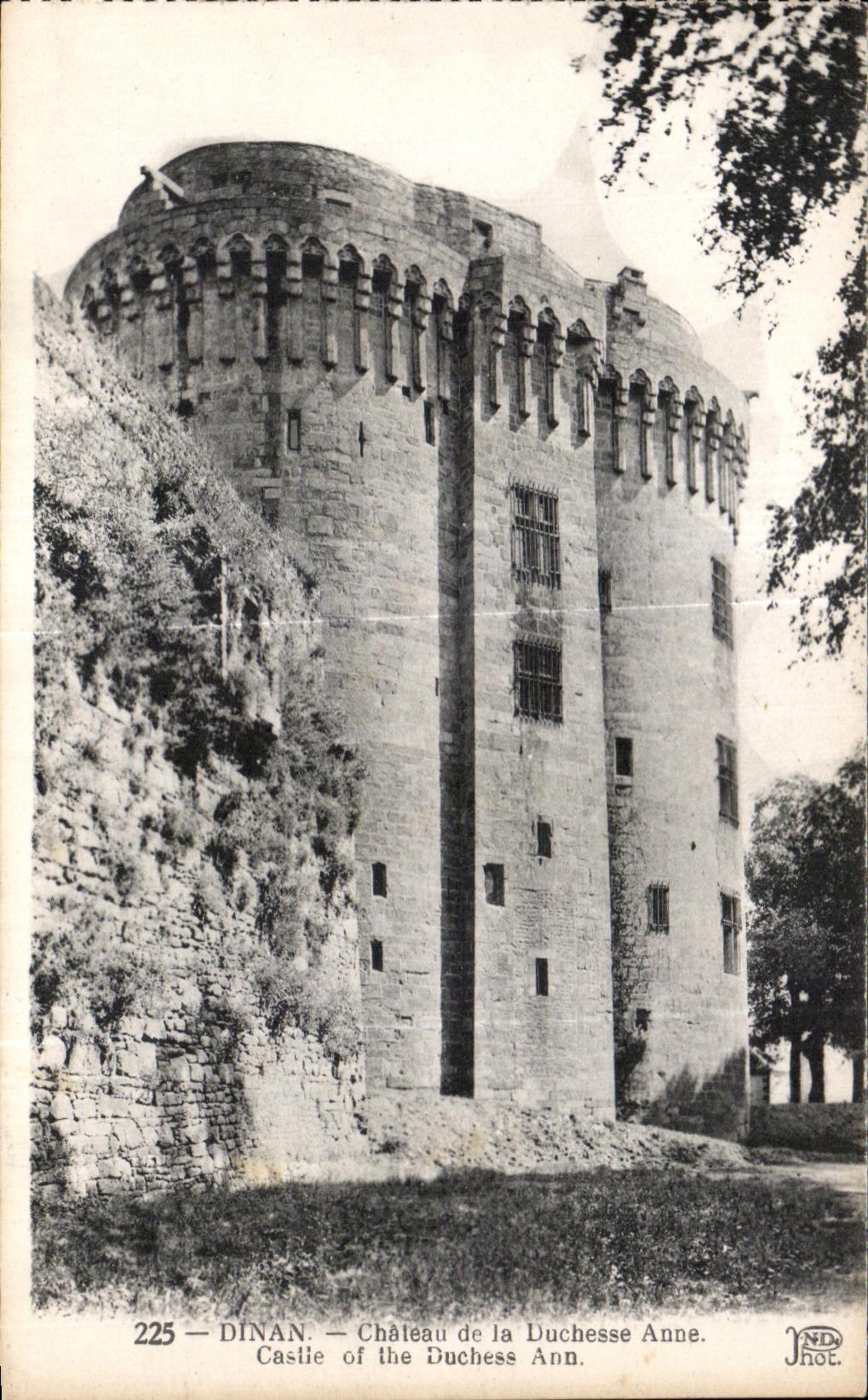 Dinan — Schloss der Herzogin Anne — JND Phot.