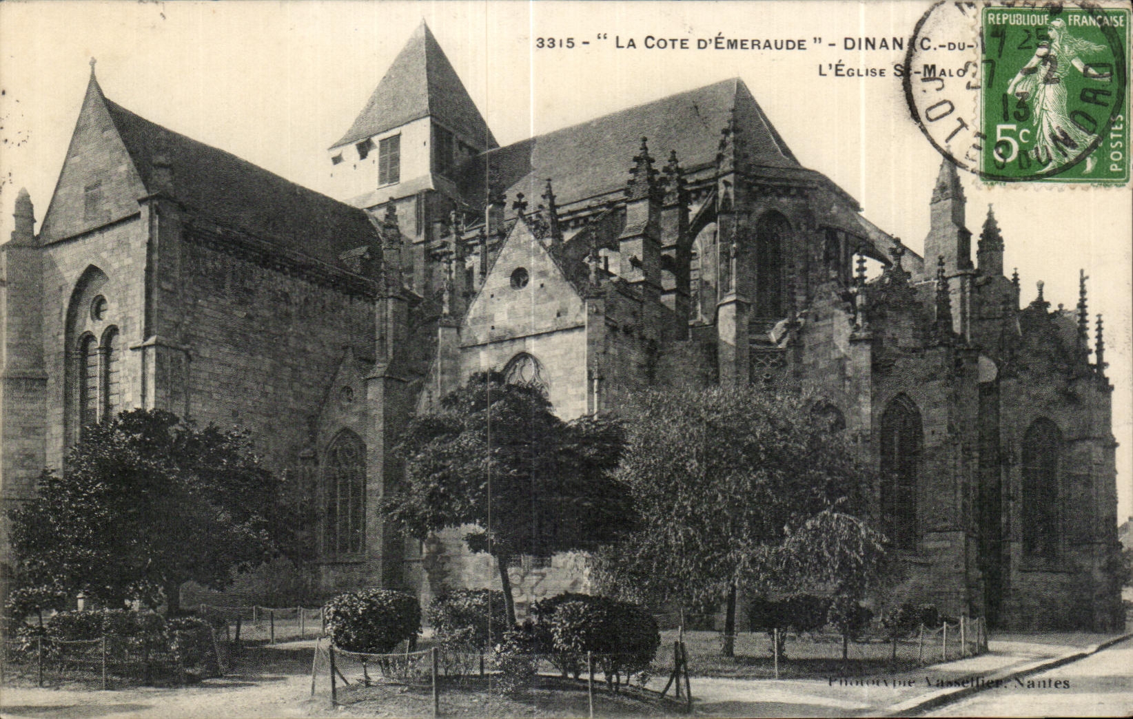 Dinan - L'Église Saint-Malo - La Côte d'Émeraude — Phototypie Vasselier, Nantes