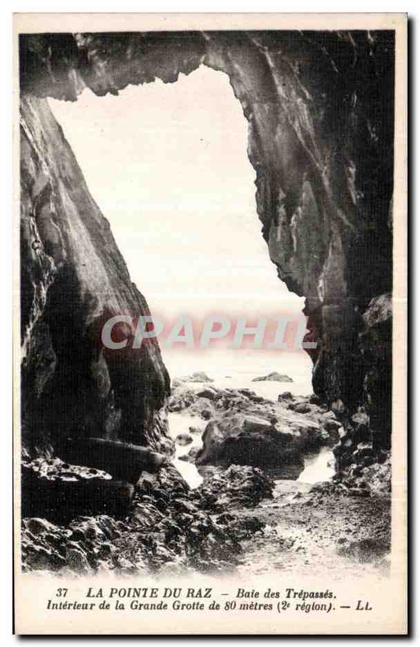 CPA La Pointe Du Raz Baie des Trepasses Interieur de la Grande Grotte de