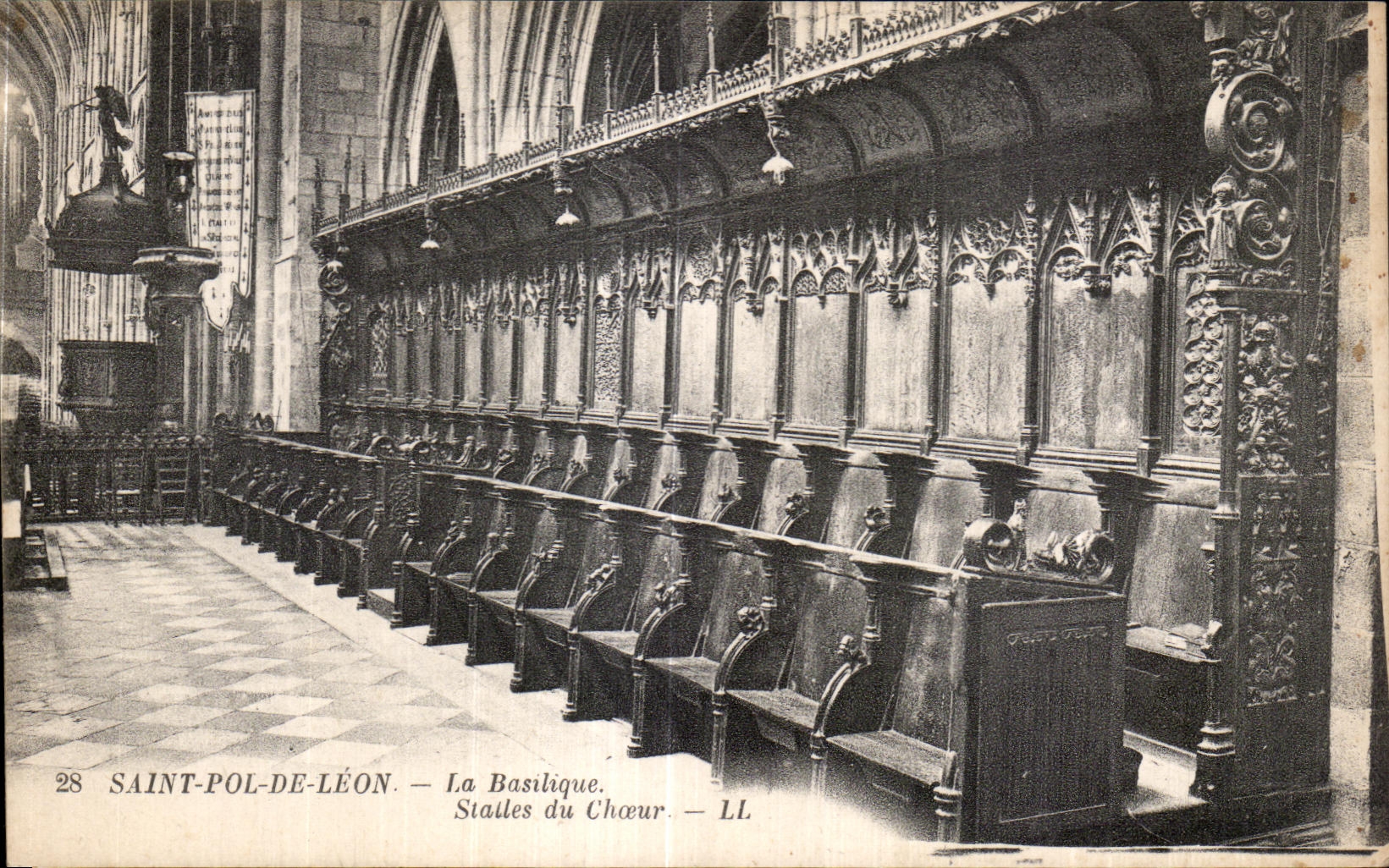 CPA Saint Pol De Leon La Basilique Stailes du Choeur