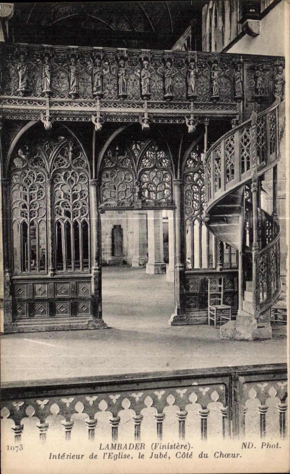 CPA Lambader (Finistere) Interieur de I Eglise le Jube Cote du Choeur