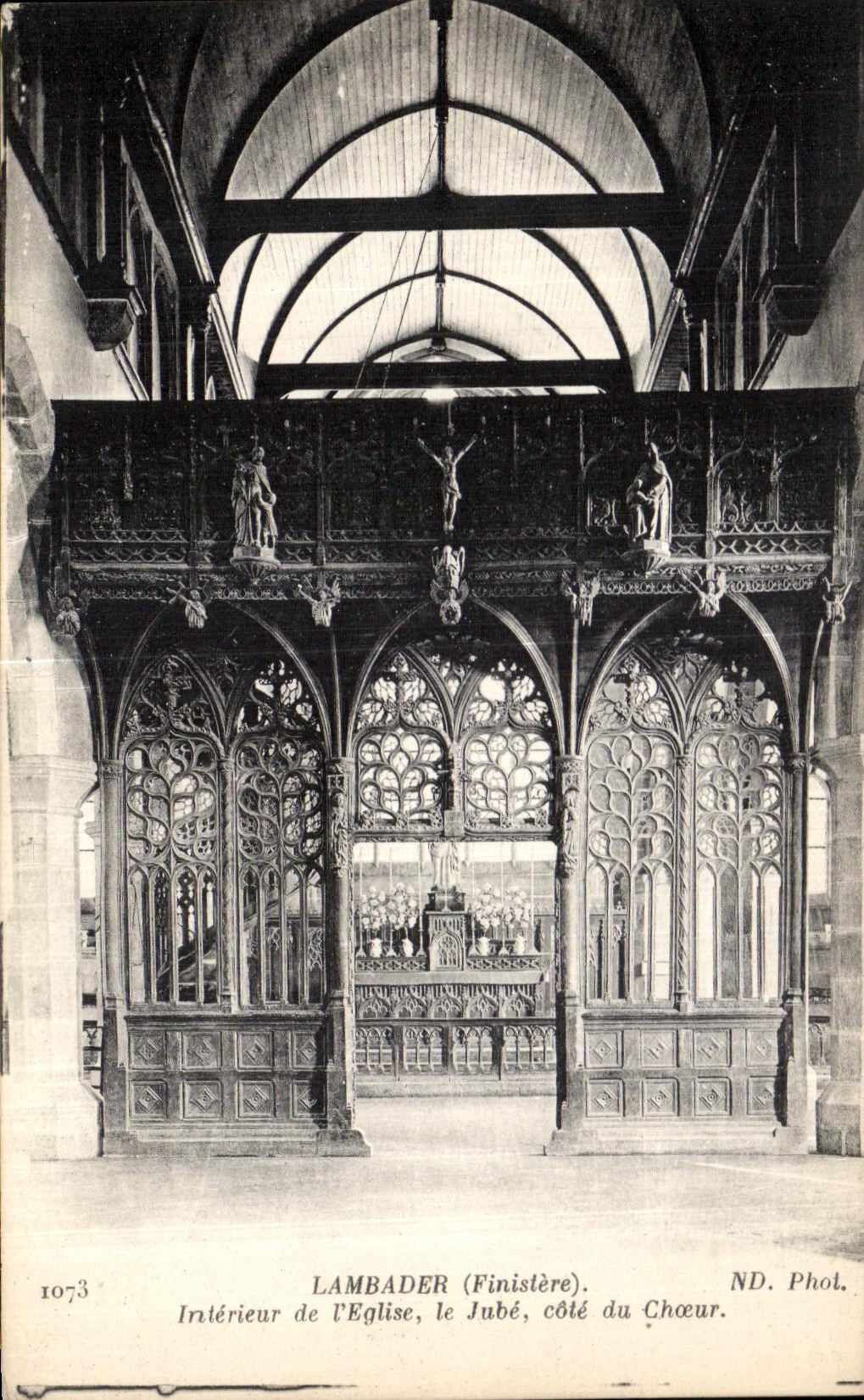 CPA Lambader (Finistere) Interieur de I Eglise le Jube Cote du Choeur