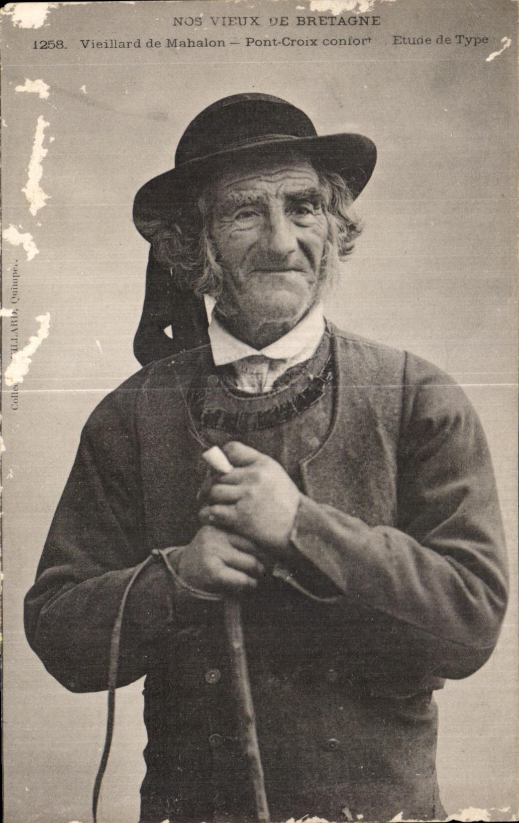 CPA Nos Vieux De Bretagne Vieillard de Mahalon Pont Croix confor Folklore Costume