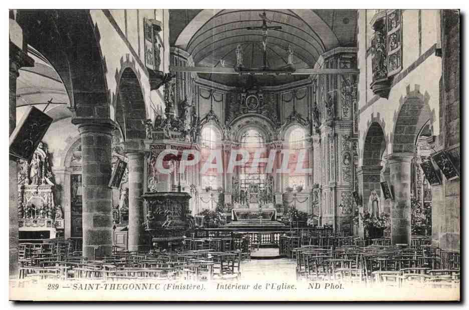 CPA Saint Thegonnec Interieur de L Eglise