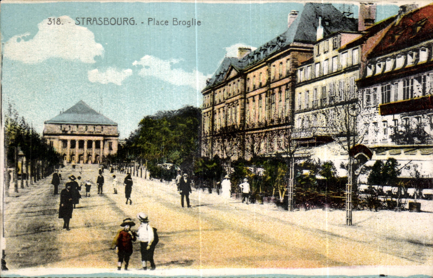 CPA Strasbourg Place Broglie Enfants