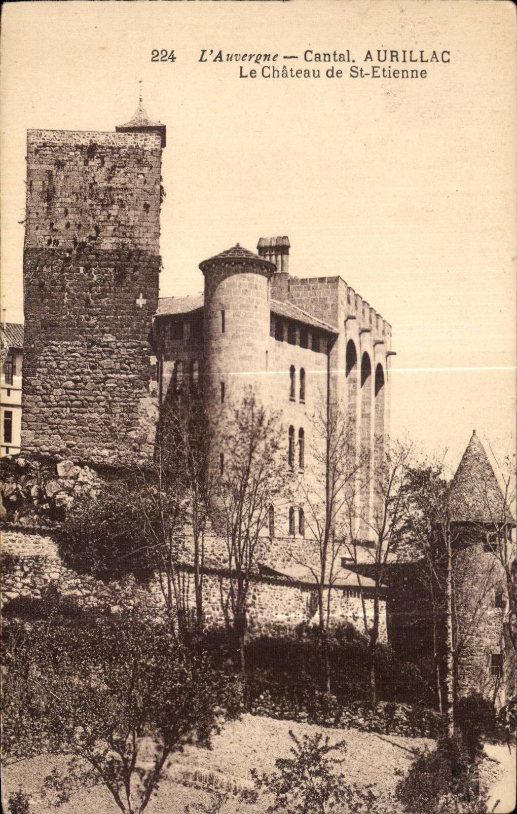 CPA L Auvergne Cantal Aurillac Le Chateau de St Etienne