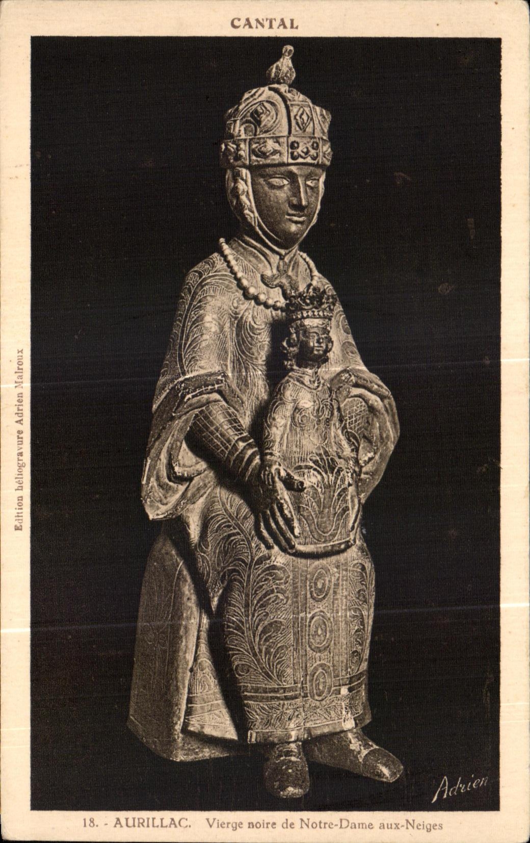 CPA Cantal Aurillac Vierge noire de Notre Dame aux Neiges