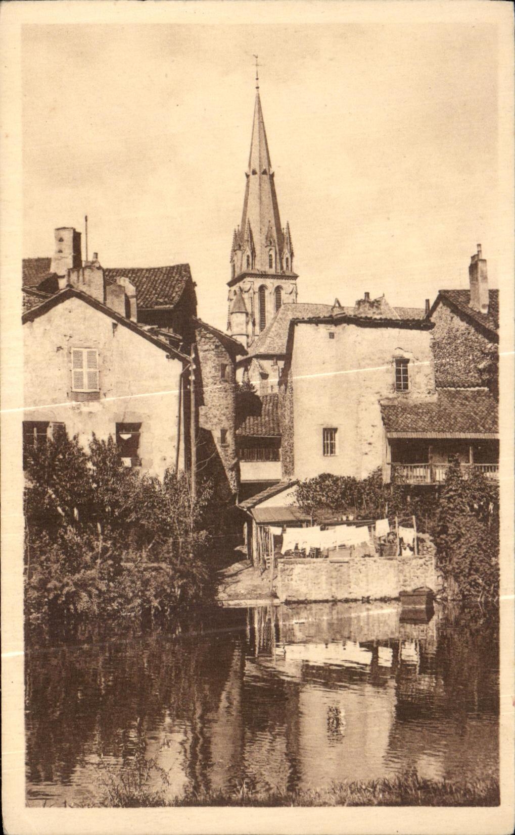 CPA Aurillac Vieille Maison sur la Jordanne