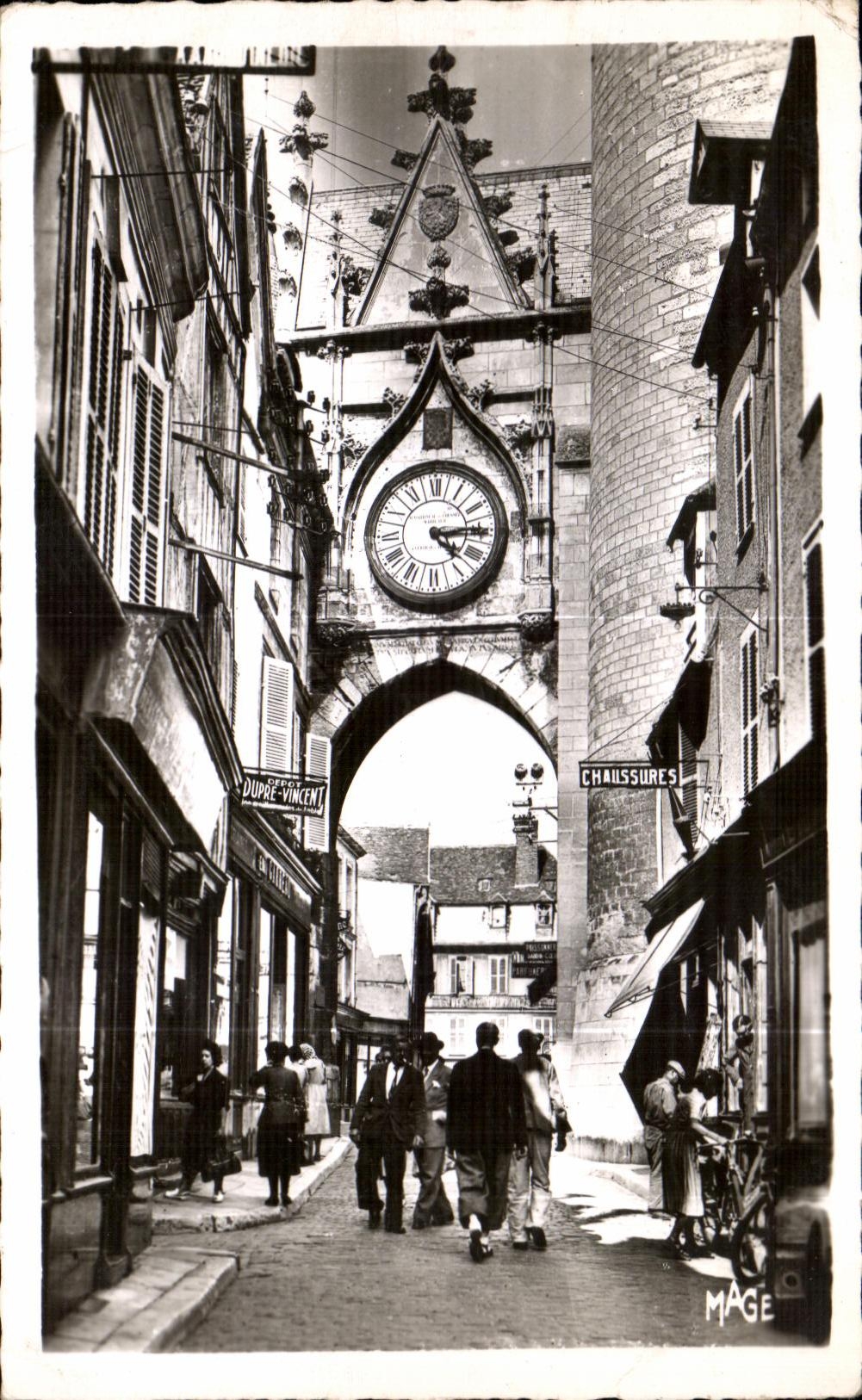 Auxerre - La Porte de l'Horloge — vue de la rue de l'Aqueduc — éditeur G. Réant, n°39