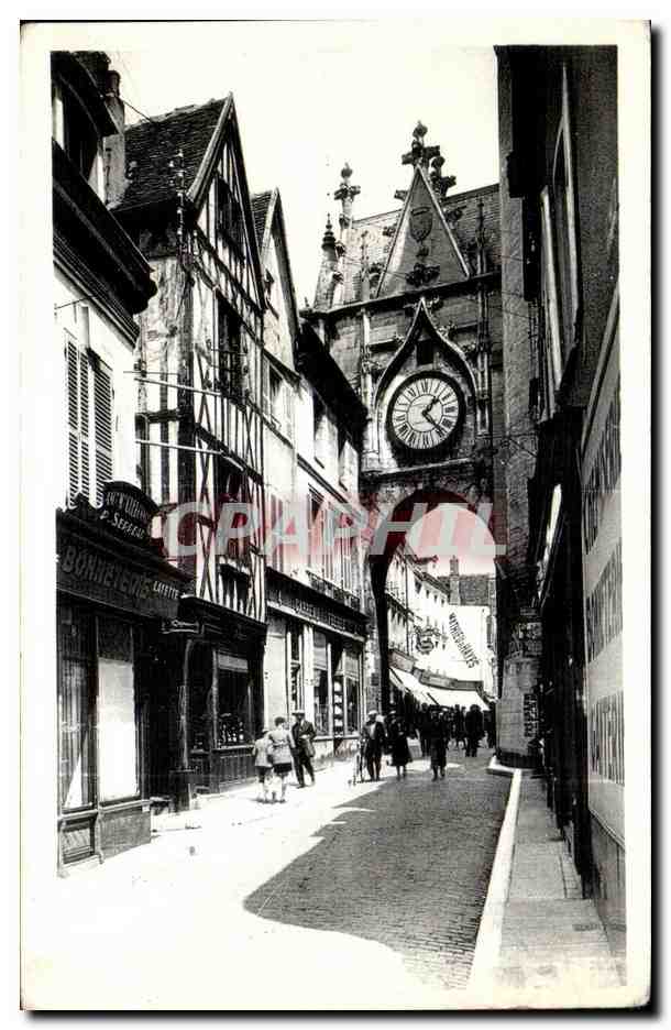 CPA Auxerre Porte de l Horloge et Maison du XV e siecle