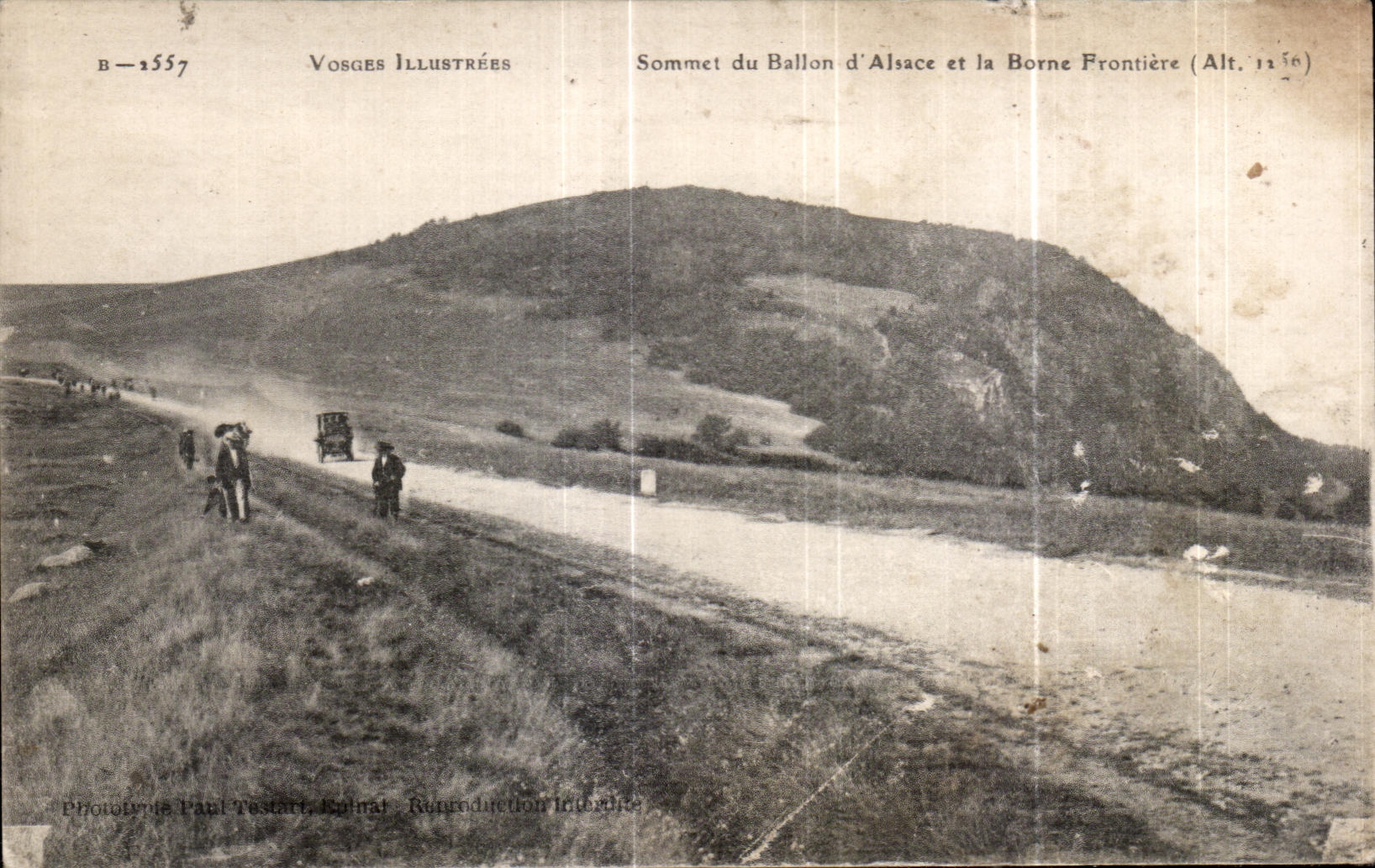 CPA Vosges llluatrees Sommet du Ballon d Alsace et la Borne Frontiere