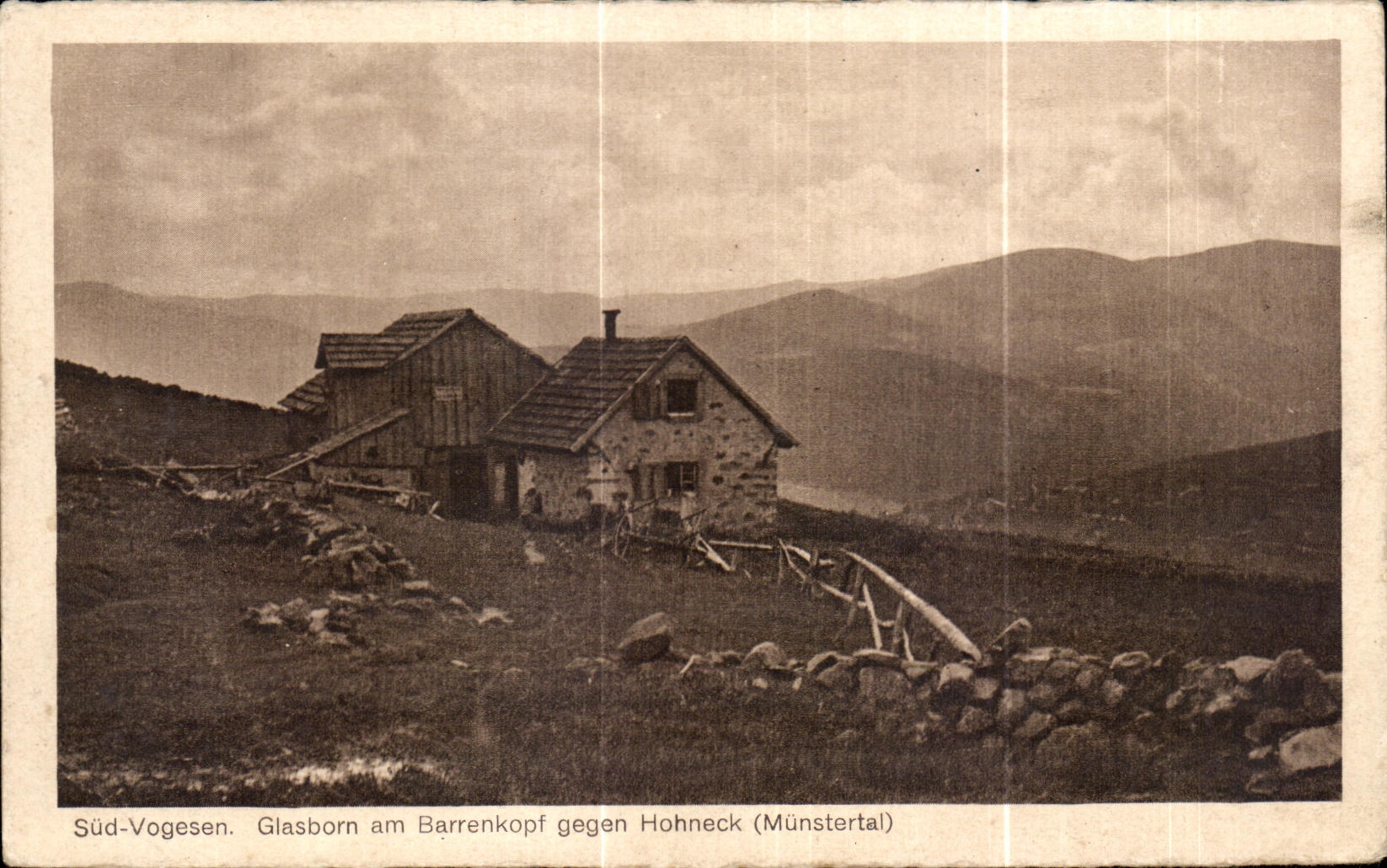 Glasborn am Barrenkopf gegenüber Hohneck (Münstertal) — Südliche Vogesen — Verleger nicht sichtbar