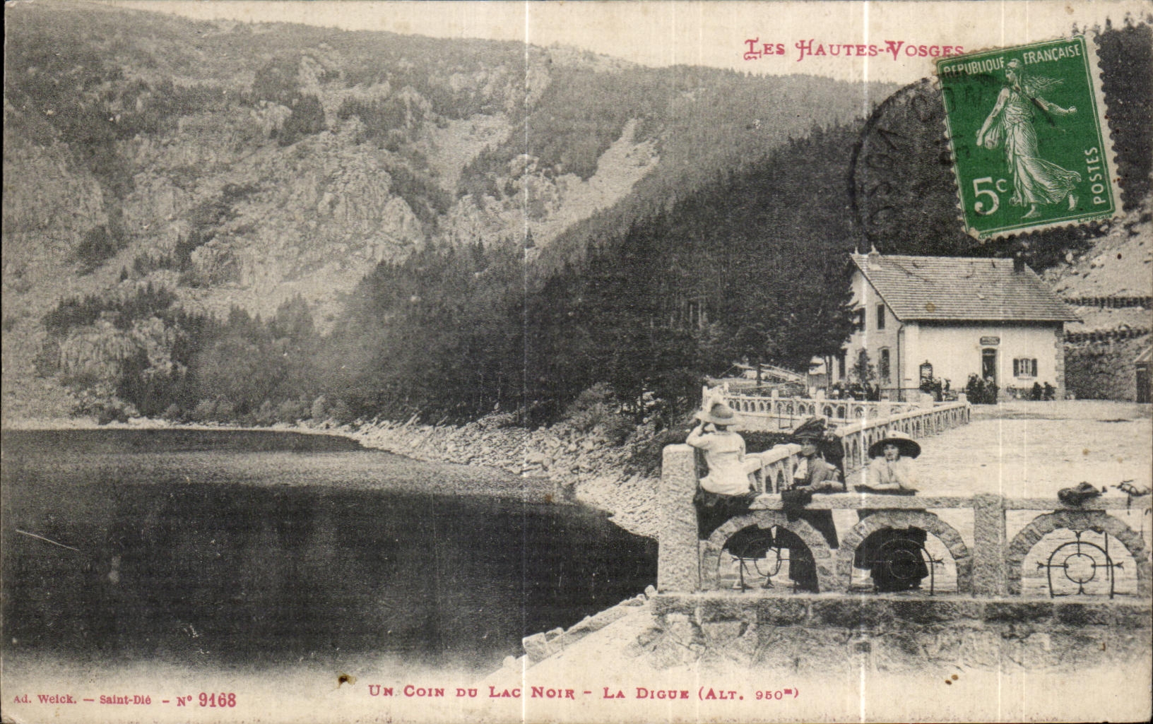 CPA Les Hautes Vosges Un Coin du Lac Noir La Digue